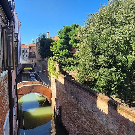 Moro Canal View Veneza